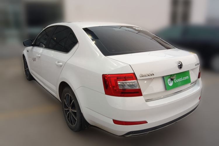 Used Skoda Octavia 2017 1.6L Automatic Smart Drive Edition
