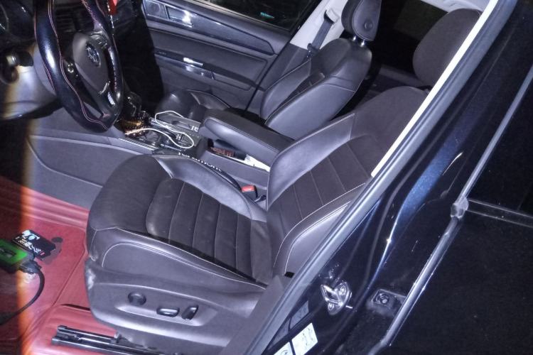 Used Volkswagen Teramont 2017 380TSI Four-Wheel Drive Luxury Edition Left Front Seat