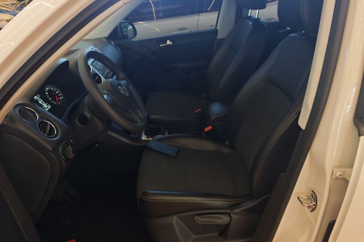 Used Volkswagen Tiguan 2016 280TSI Automatic Two-Wheel-Drive Silk Road Style Edition Left Front Seat