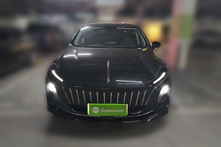 Used Hongqi E-QM5 2022 431 km Charge & Enjoy Edition

