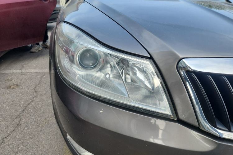 Used Skoda Octavia 2012 2.0L Automatic Yijie Version
