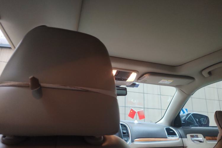 Used Chrysler 300C 2013 3.6L Luxury Edition Headliner