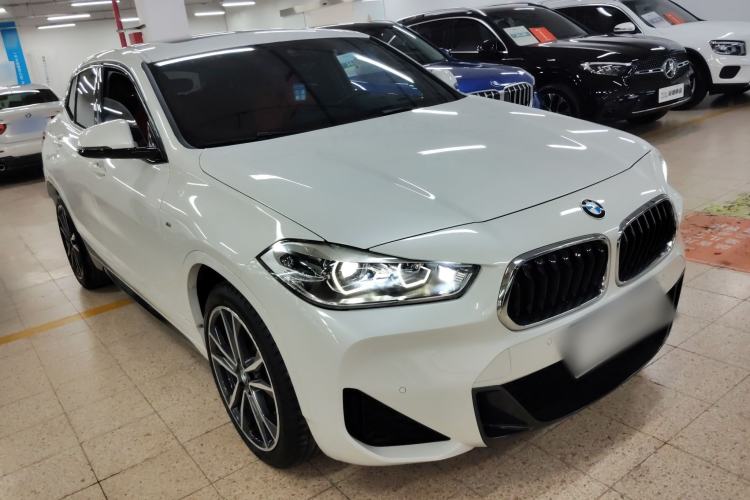 Used BMW X2 2021 xDrive25i M Sport Package Front Right 45 Deg