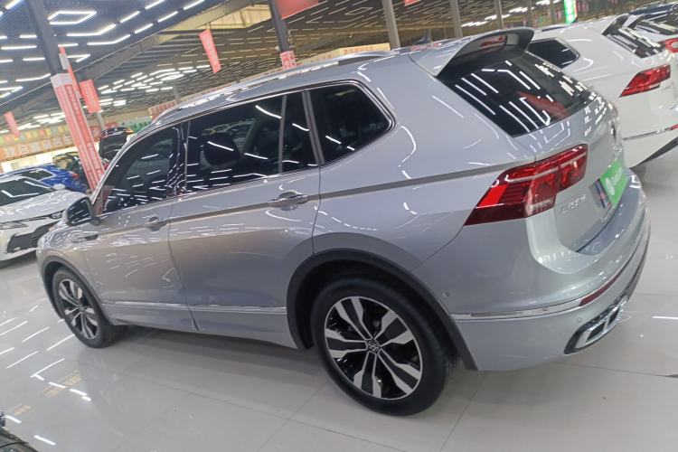 Used Volkswagen Tiguan L 2023 330TSI Automatic Two-Wheel Drive R-Line Flagship Edition
