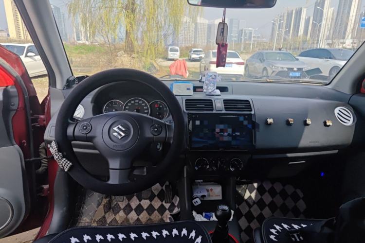 Used Suzuki Swift 2016 1.5L Manual Fashion Edition Cool Play Version
