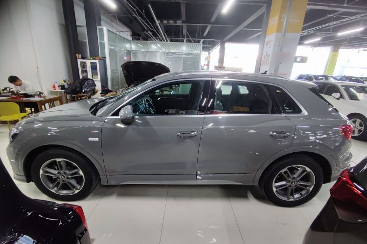 Used Audi Q3 2024 35 TFSI Ambition Dynamic Edition
