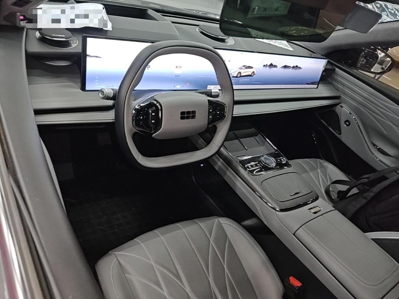 Geely Galaxy E8 2025 700 km Long-Range Intelligent Driving Version — снимка 12