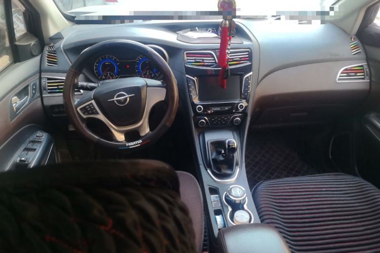 Used Haima V70 2016 2.0L Manual - Comfort Edition 6 Seats
