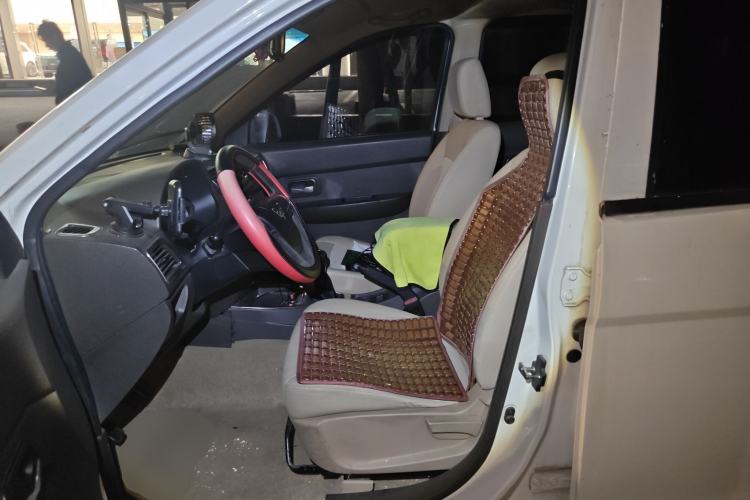 Used Wuling Hongguang 2015 1.5L S Basic Version China V Standard
