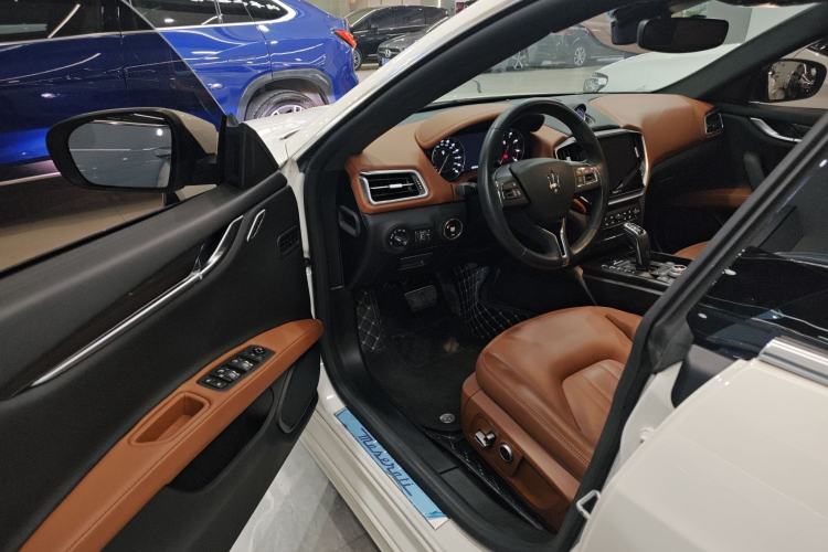 Used Maserati Ghibli 2022 2.0T GT Sharp Edition
