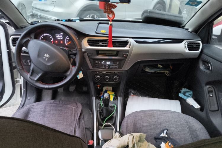 Used Peugeot 301 2018 1.6L Manual Comfort Edition Center Console