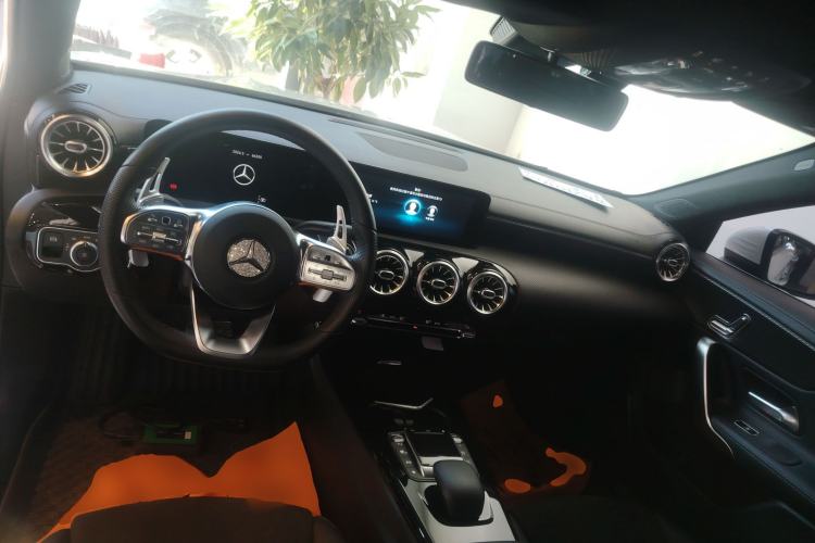 Used Mercedes-Benz A-Class 2021 A 200 L Sport Sedan Fashion Model
