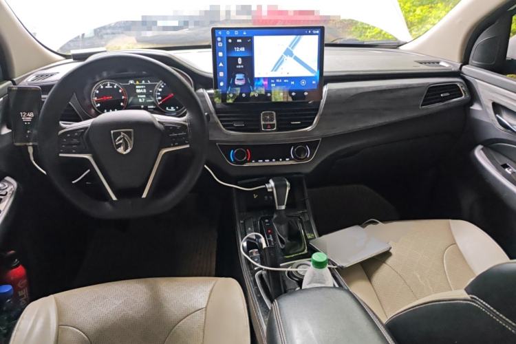 Used Baojun 730 2019 1.5T CVT Flagship Model 7 Seats China VI Emission Standard
