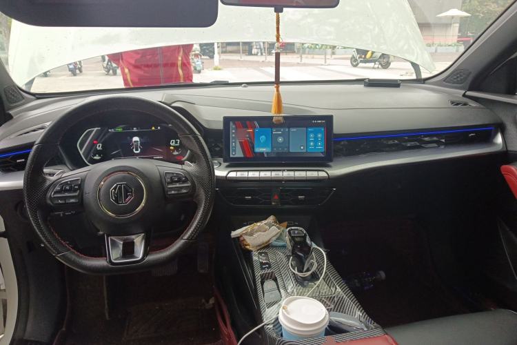 Used MG 5 2021 300TGI DCT Elegant Luxury Edition Center Console