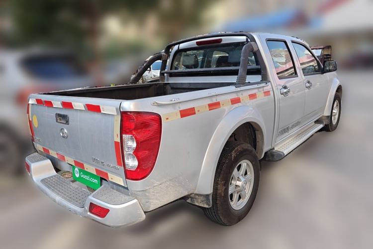 Used Great Wall Wingle 5 2017 2.4L European-spec Gasoline 2WD Elite Model with Big Double Cab – 4G69S4N
