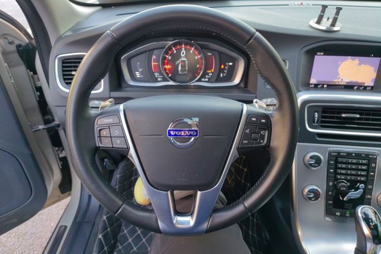 Used Volvo V60 2017 T5 Zhiya Edition China V Standard
