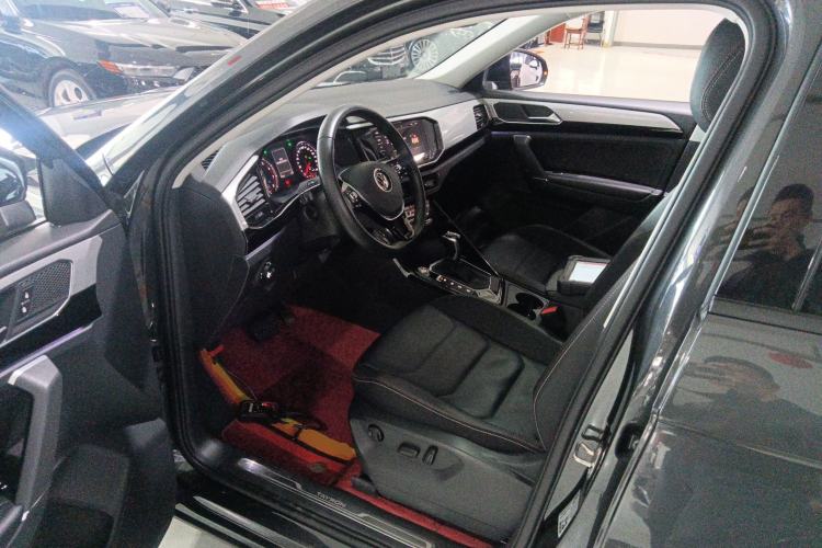 Used Volkswagen Tayron 2020 330TSI Two-Wheel Drive Luxury Smart Connectivity Version
