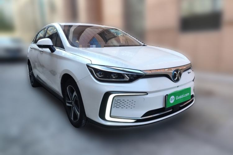 Used BAIC Beijing EU5 2018 R550 Smart Trend Edition Front Right 45 Deg