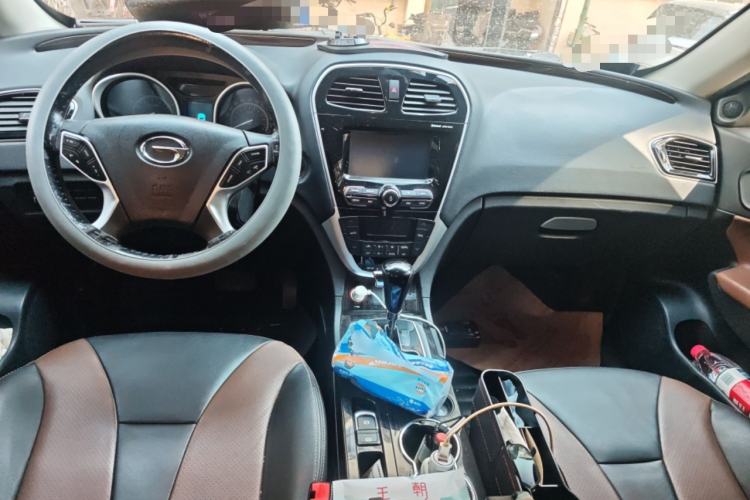 Used GAC Trumpchi GS5 Super 2015 2.0L Automatic Two-Wheel Drive Luxury Navigation Edition