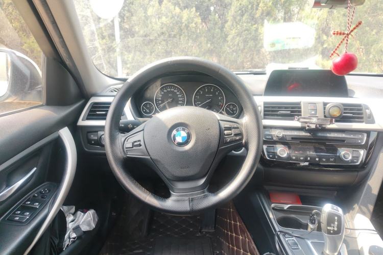 Used BMW 3 Series 2016 320Li Fashion Model
