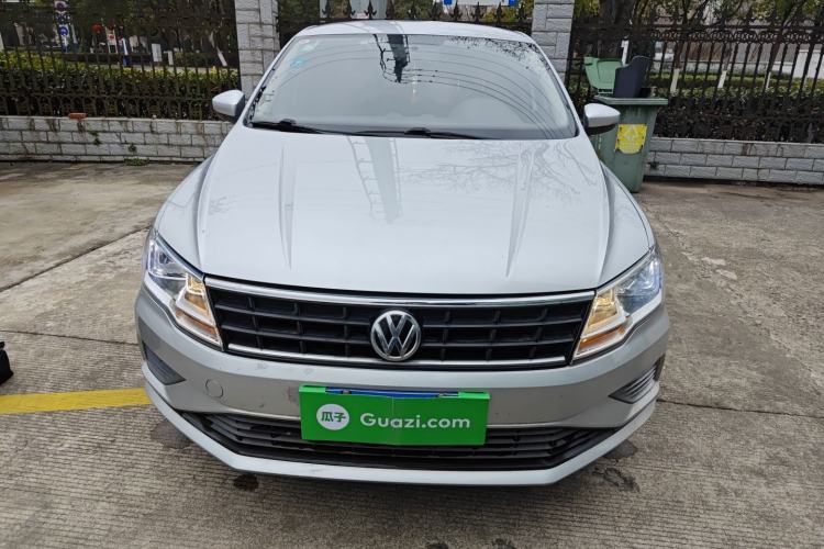 Used Volkswagen Jetta 2019 Dream Edition 1.5L Manual Fashion Version