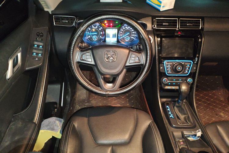 Used JMC Yusheng S330 2016 1.5L GTDi Automatic Two-Wheel Drive Fashion Edition