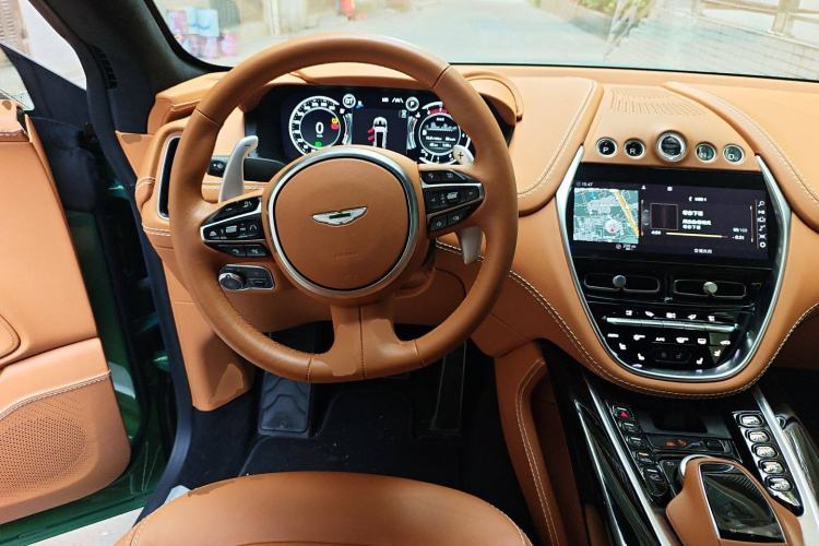 Used AstonMartin DBX 2023 3.0T STRAIGHT-SIX Steering Wheel