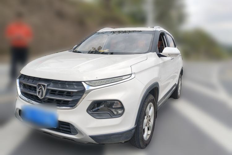 Used Baojun 510 2017 1.5L Manual Fashion Model