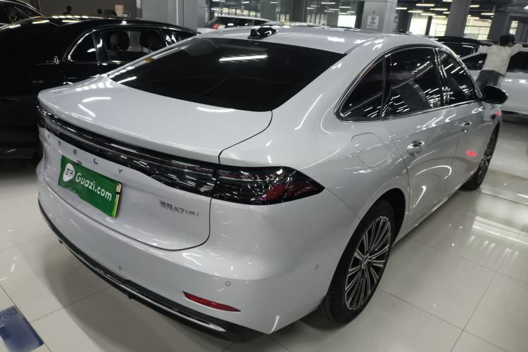 Used Geely Galaxy A7 2025 Model EM-i 150km Starship Edition
