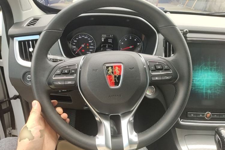 Used Roewe RX5 2019 20T Two-Wheel Drive Automatic Ali Smart Connectivity Platinum Edition
