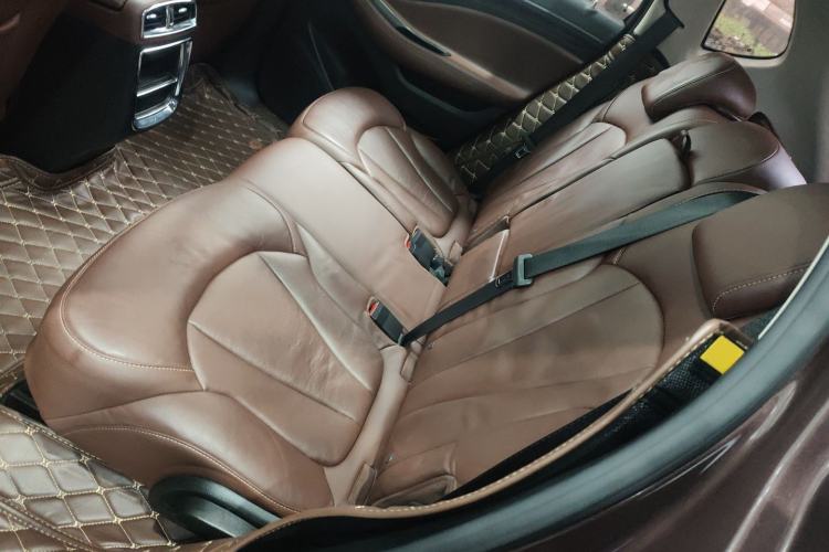 Used Buick Envision 2018 28T Four-Wheel Drive Elite Version Left Rear Seat