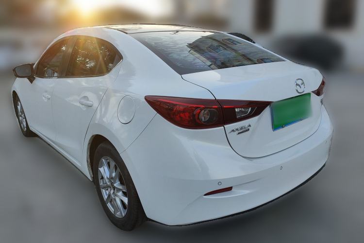Used Mazda 3 Axela 2014 Sedan 1.5L Automatic Luxury Model