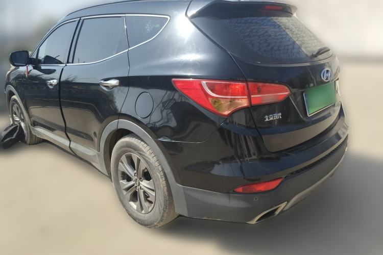 Used Hyundai Santa Fe 2015 2.4L Automatic Two-Wheel Drive Smart Version 5 Seats Rear Left 45 Deg