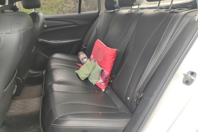 Used Roewe i5 2019 1.5L Manual 4G Connectable Langhao Edition
