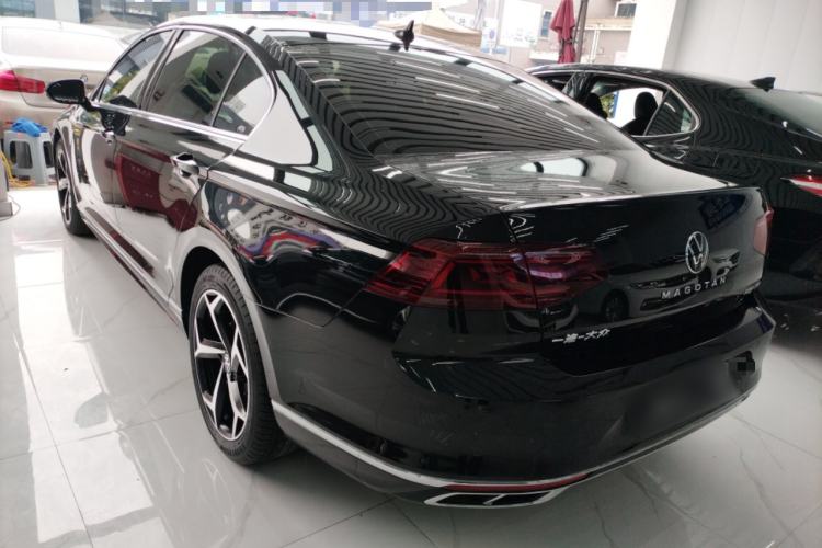 Used Volkswagen Magotan 2023 2 Million Units Limited Edition 330TSI DSG Leading Version
