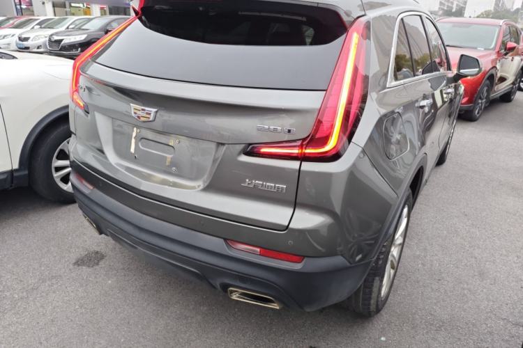 Used Cadillac XT4 2018 28T Two-Wheel Drive Tech Version