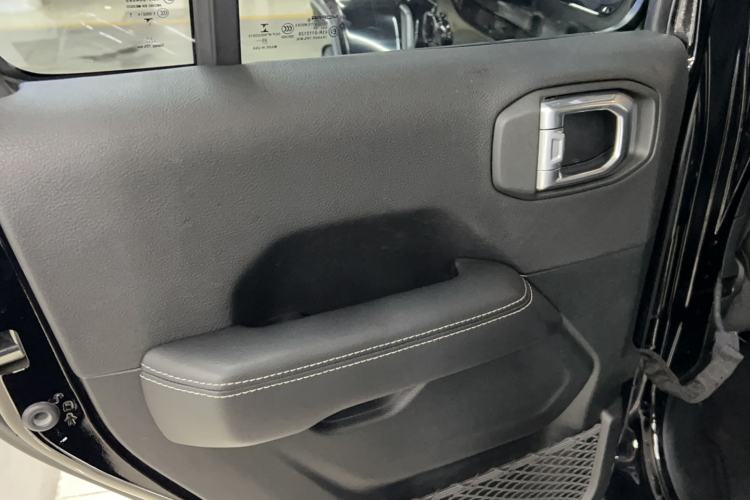 Used Jeep Wrangler 2021 2.0T 80th Anniversary Edition Interior 7