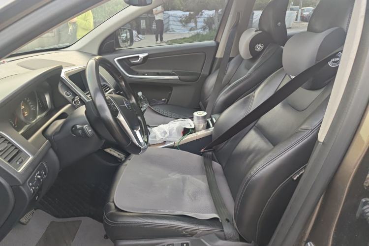 Used Volvo XC60 2015 T5 Smart Upgrade Model
