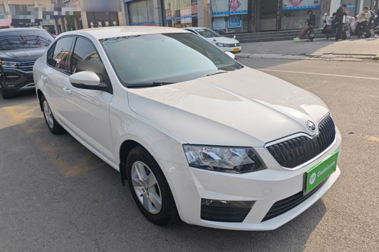 Used Skoda Octavia 2017 Classic Model 1.6L Manual Standard Edition
