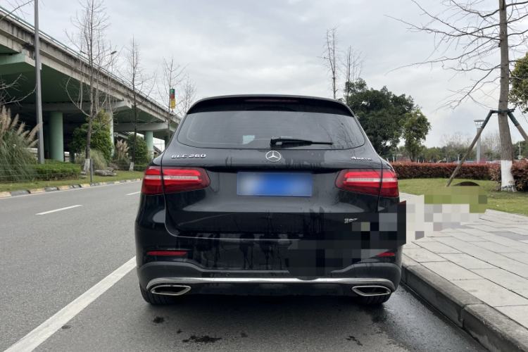 Used Mercedes-Benz GLC 2018 Facelift GLC 260 4MATIC Luxury Edition
