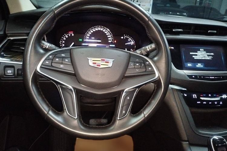 Used Cadillac XT5 2016 25T Luxury Model