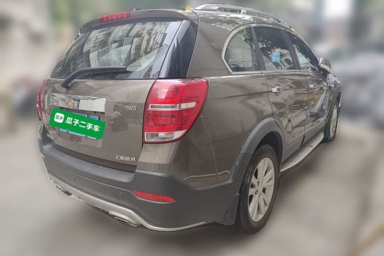 Used Chevrolet Captiva 2015 2.4L 4x4 Flagship Edition 7-Seater Rear Right 45 Deg