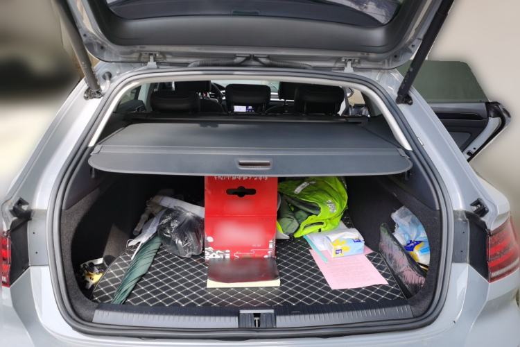 Used Volkswagen FAW-Volkswagen CC 2023 Hunting Vehicle 380TSI Hunter's Heart Edition Trunk