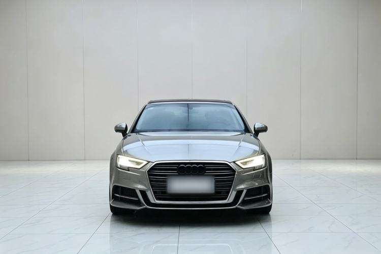 Used Audi A3 2019 Sportback 35 TFSI Fashion Edition China VI Emission Standard