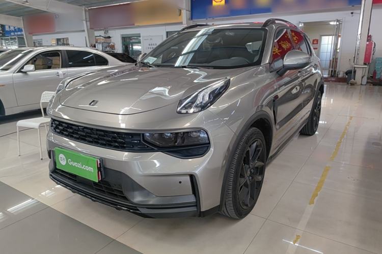 Used Lynk & Co 01 2021 2.0TD Four-Wheel Drive Dark Night Edition Front Left 45 Deg