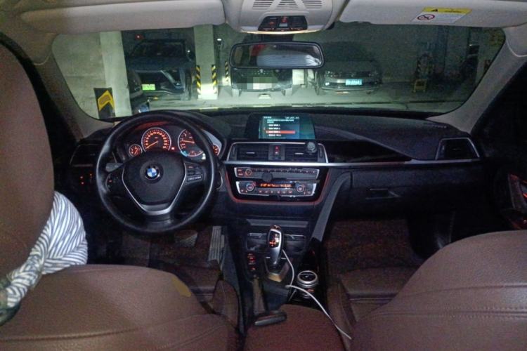 Used BMW 3 Series 2018 320Li Fashion Model Center Console