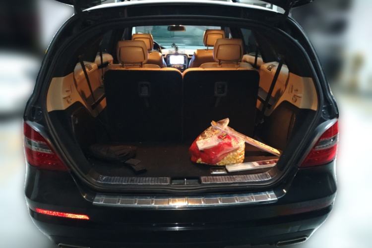 Used Mercedes-Benz R-Class 2014 R 400 4MATIC Business Model Trunk