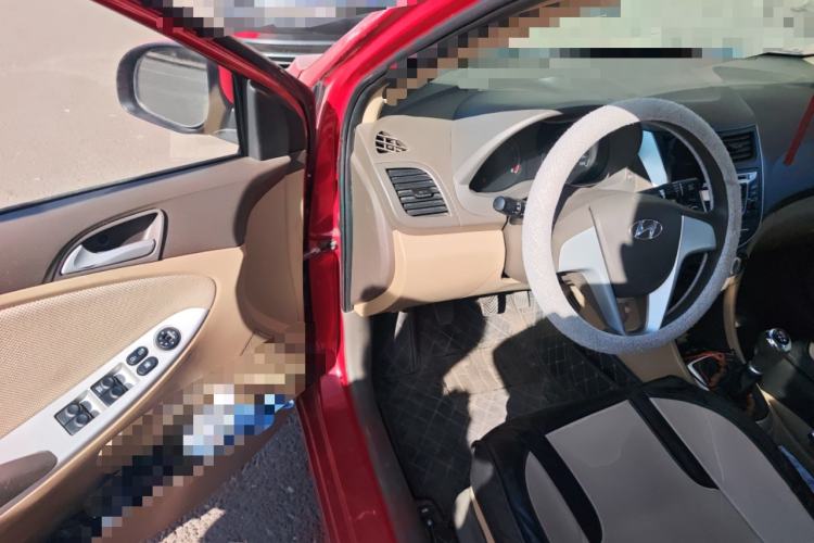 Used Hyundai Verna (older generation) 2010 Sedan 1.4L Manual Comfort GS
