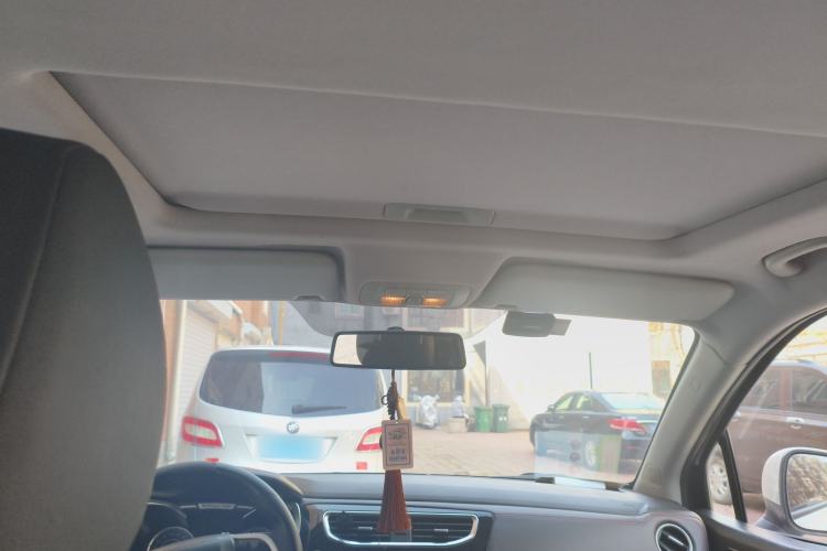 Used Brilliance V3 2016 1.5L Automatic Smart Version Headliner