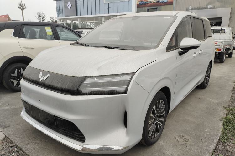 Used Wuling Wuling Starlight 730 2025 Model Pure Electric 500km Luxury Edition